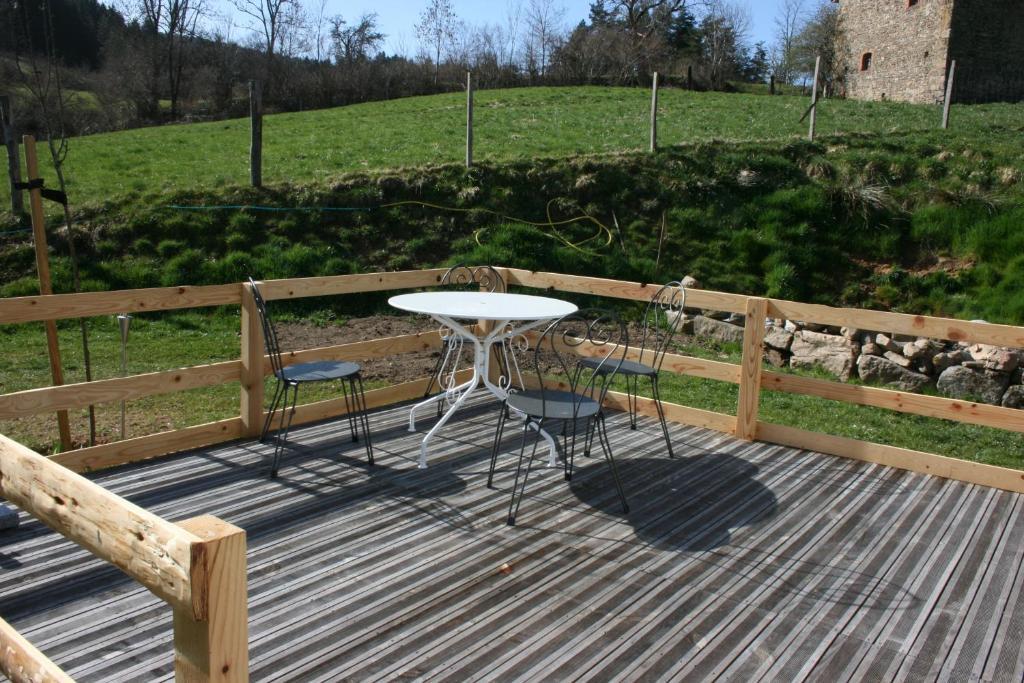 Bonneval  Yourtes En Terrasse חדר תמונה