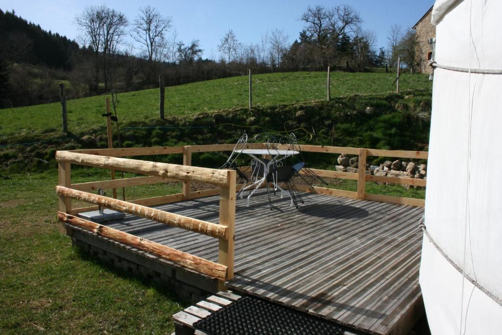 Bonneval  Yourtes En Terrasse חדר תמונה